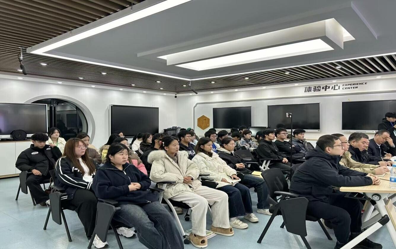 20d864b95224b9429019a5caaadf2f0