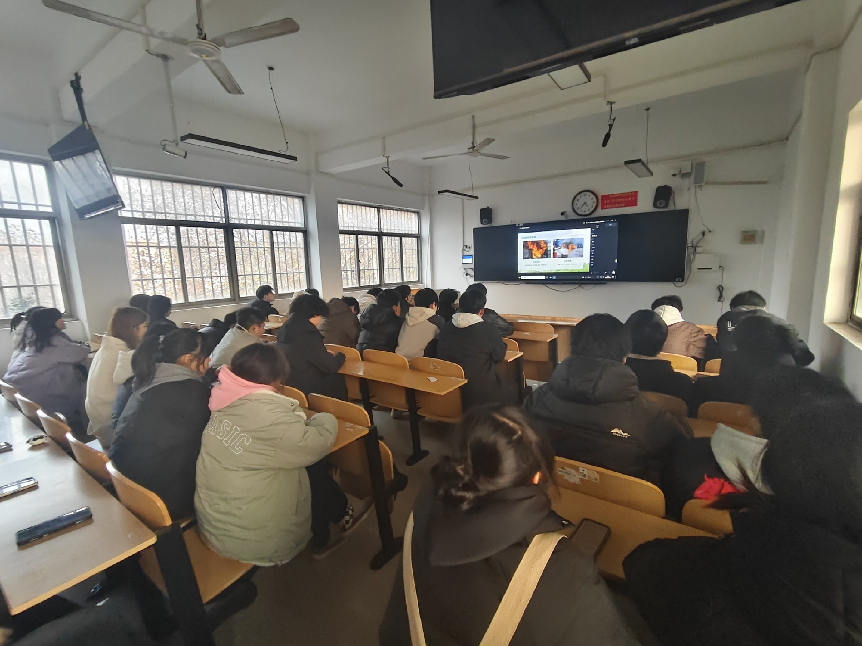 人工智能学院工业机器人专业机器人24-1班 (2)
