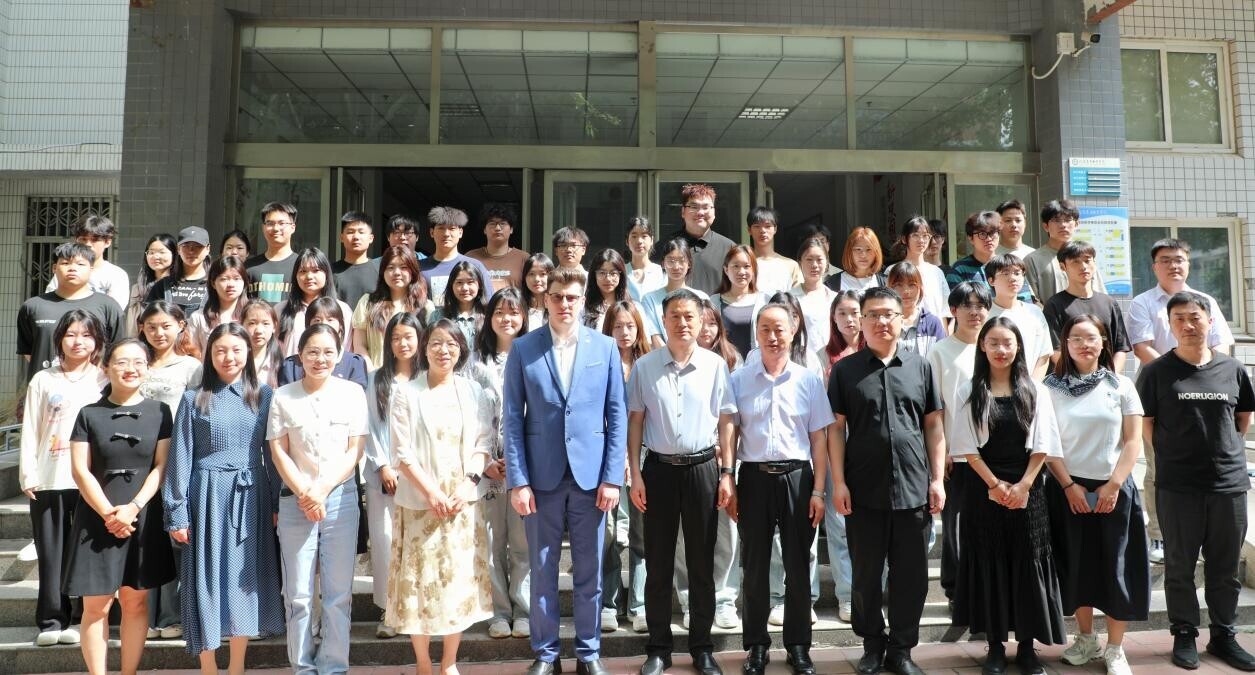 607d4b49a278ab535c35358c978a893