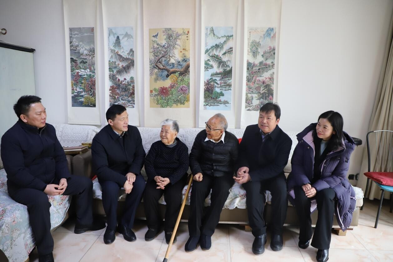 _cgi-bin_mmwebwx-bin_webwxgetmsgimg__&MsgID=8324363153429987380&skey=@crypt_28c7c952_9350220320e64f833a67f5d892794f39&mmweb_appid=wx_webfilehelper